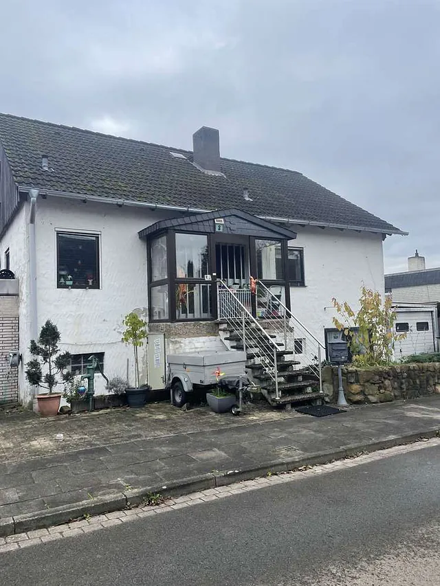 Freistehendes 1-2 Familienhaus