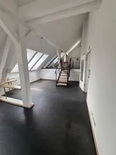 Repräsentatives Dachstudio- Büro in Bredenbeck