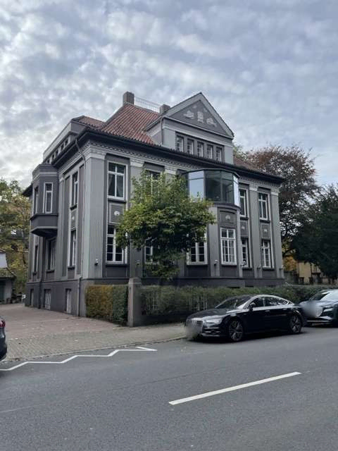 Freistehende 2 Zimmer Wohnung mit Balkon