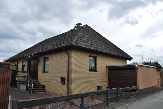 Einfamilienhaus mit liebevollem Garten in Top Lage