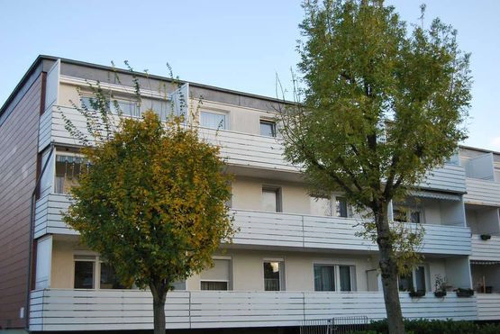 Freistehende 2 Zimmer Wohnung mit Balkon